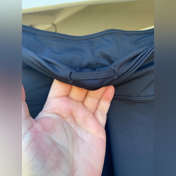 LULULEMON Leggings. Size 10 - Picture 8 of 9